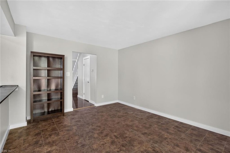 Photo 17 of 44 residential for sale in Newport News virginia