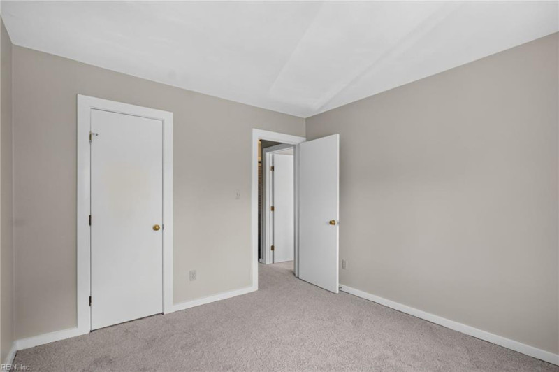 Photo 27 of 44 residential for sale in Newport News virginia