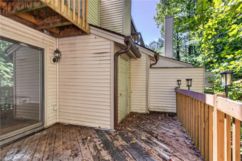 Photo 33 of 44 residential for sale in Newport News virginia