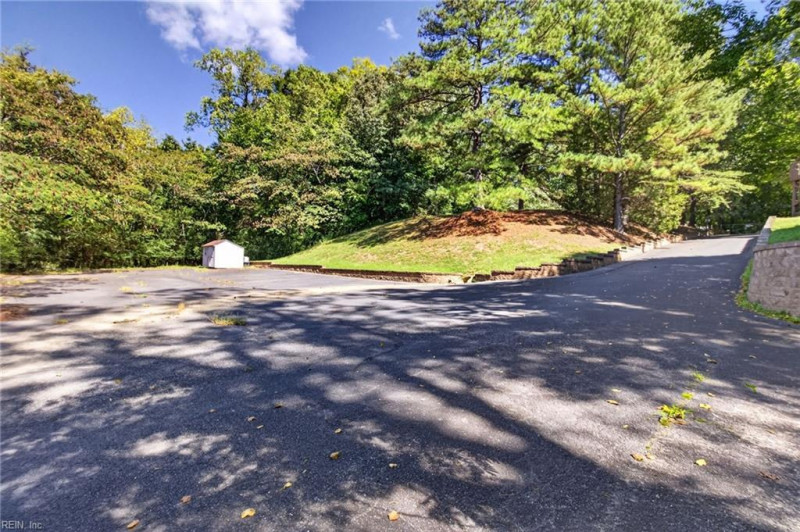 Photo 37 of 44 residential for sale in Newport News virginia