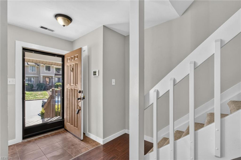 Photo 4 of 44 residential for sale in Newport News virginia