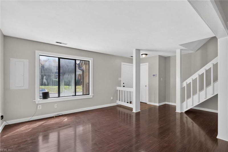 Photo 9 of 44 residential for sale in Newport News virginia