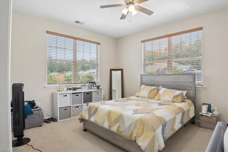 Photo 10 of 35 residential for sale in Chesapeake virginia