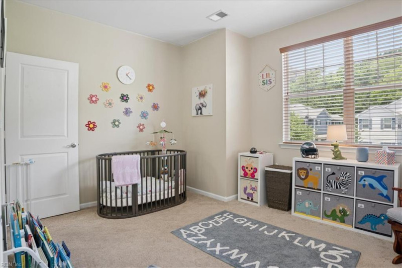Photo 14 of 35 residential for sale in Chesapeake virginia
