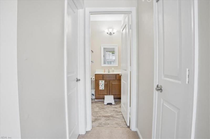 Photo 15 of 35 residential for sale in Chesapeake virginia