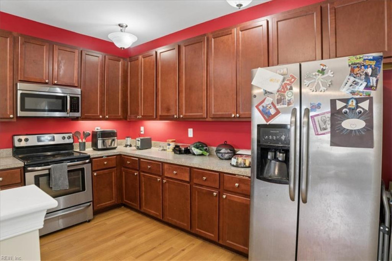 Photo 21 of 35 residential for sale in Chesapeake virginia