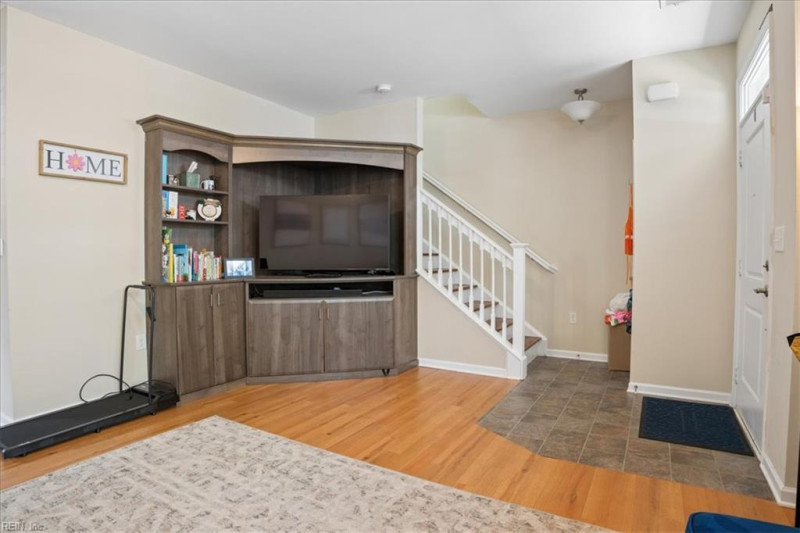 Photo 23 of 35 residential for sale in Chesapeake virginia
