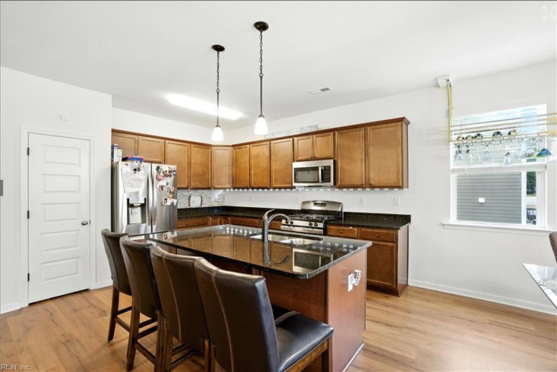 Photo 7 of 26 residential for sale in Suffolk virginia