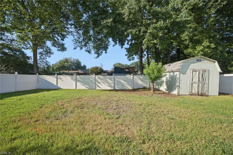 Photo 28 of 31 residential for sale in Chesapeake virginia