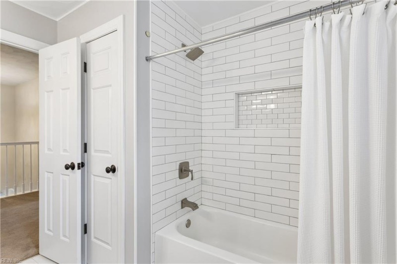 Photo 33 of 50 residential for sale in Chesapeake virginia Photo 33 of 50 residential for sale in Chesapeake virginia