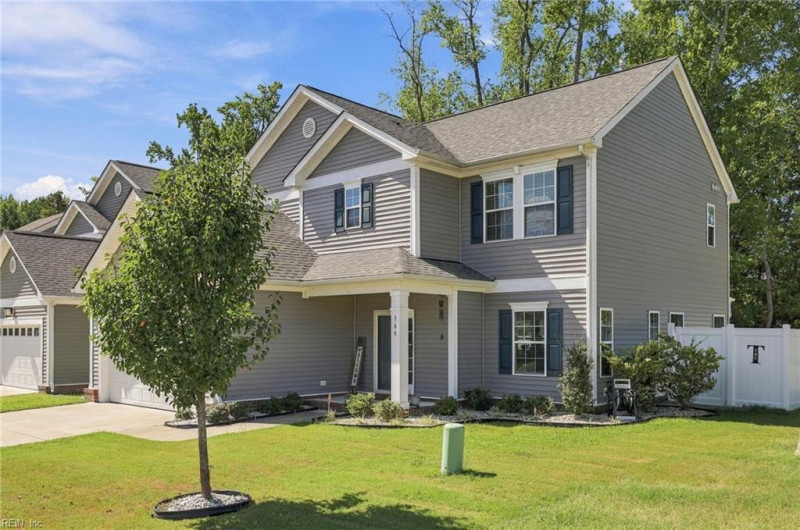 Photo 2 of 34 residential for sale in Suffolk virginia