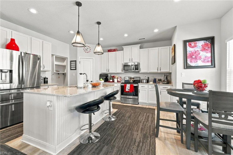 Photo 6 of 34 residential for sale in Suffolk virginia