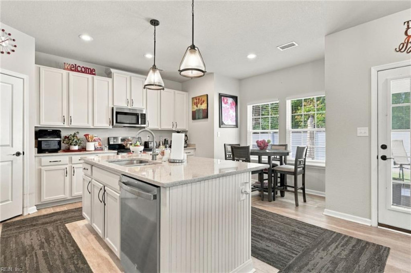 Photo 8 of 34 residential for sale in Suffolk virginia