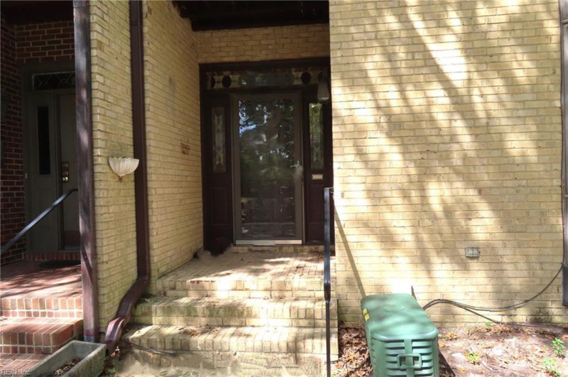 Photo 2 of 33 residential for sale in Norfolk virginia