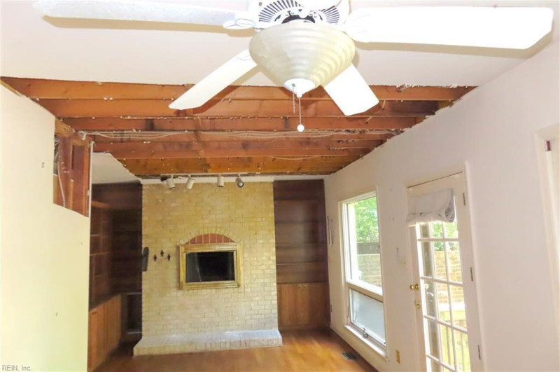 Photo 22 of 33 residential for sale in Norfolk virginia