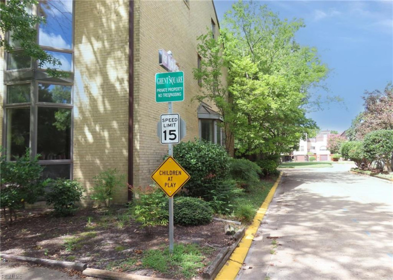 Photo 6 of 33 residential for sale in Norfolk virginia