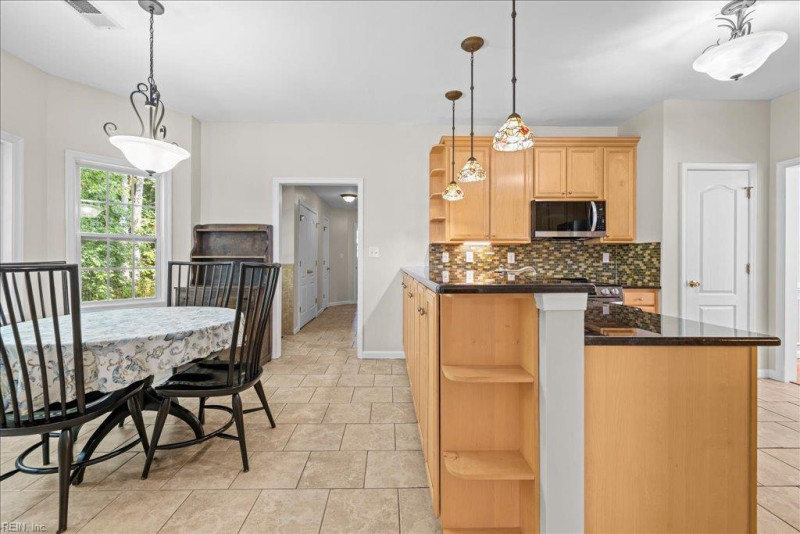 Photo 17 of 50 residential for sale in Virginia Beach virginia