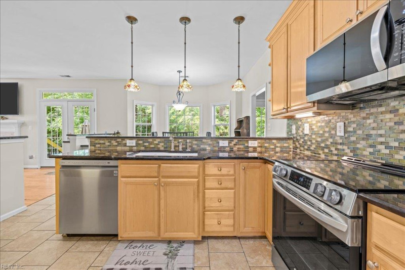 Photo 18 of 50 residential for sale in Virginia Beach virginia