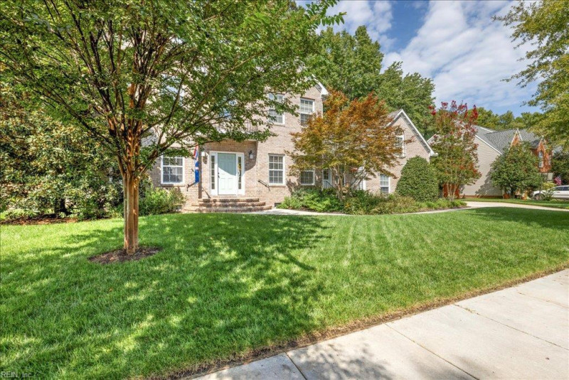 Photo 3 of 50 residential for sale in Virginia Beach virginia