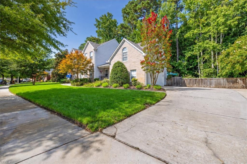 Photo 4 of 50 residential for sale in Virginia Beach virginia