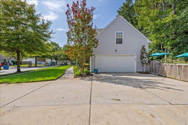 Photo 5 of 50 residential for sale in Virginia Beach virginia
