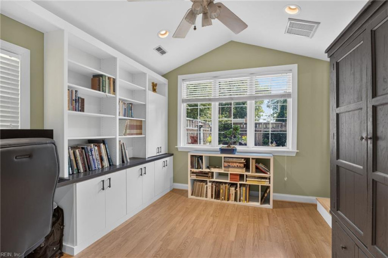 Photo 31 of 42 residential for sale in Virginia Beach virginia