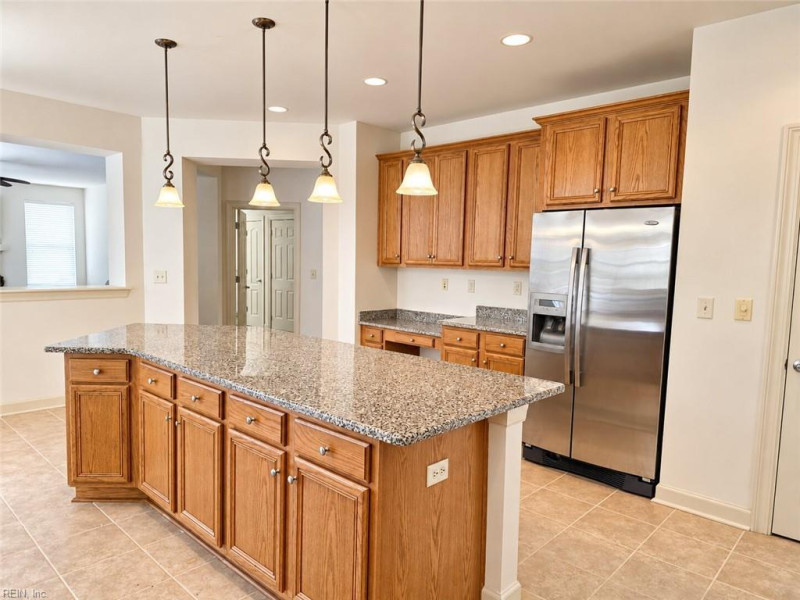 Photo 12 of 43 residential for sale in Chesapeake virginia