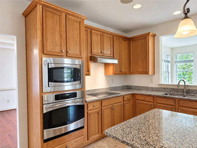 Photo 13 of 43 residential for sale in Chesapeake virginia
