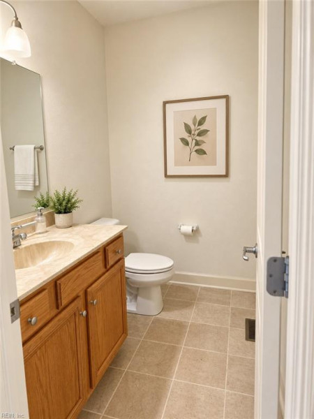 Photo 19 of 43 residential for sale in Chesapeake virginia