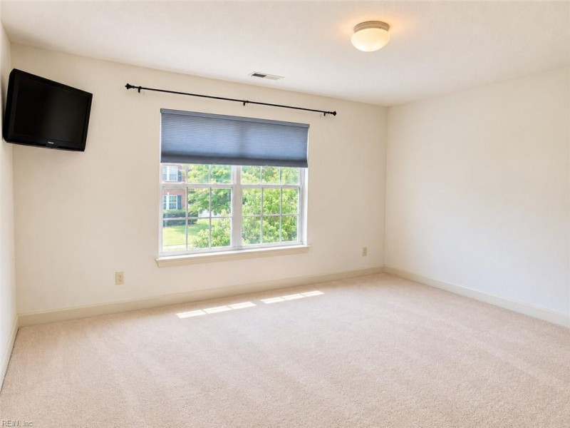 Photo 22 of 43 residential for sale in Chesapeake virginia