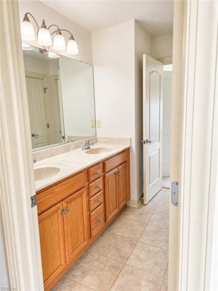 Photo 23 of 43 residential for sale in Chesapeake virginia