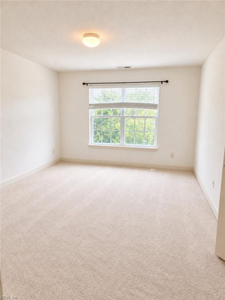 Photo 27 of 43 residential for sale in Chesapeake virginia