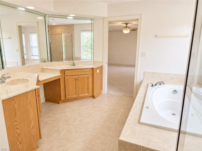 Photo 34 of 43 residential for sale in Chesapeake virginia