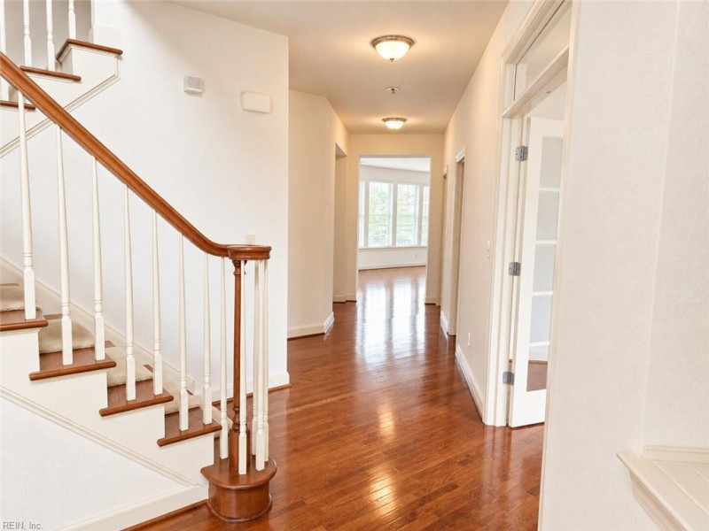 Photo 5 of 43 residential for sale in Chesapeake virginia