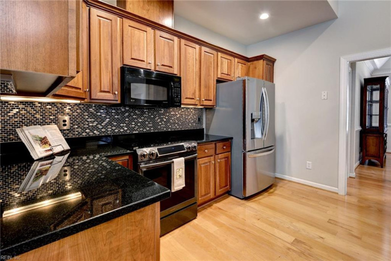 Photo 13 of 45 residential for sale in James City County virginia