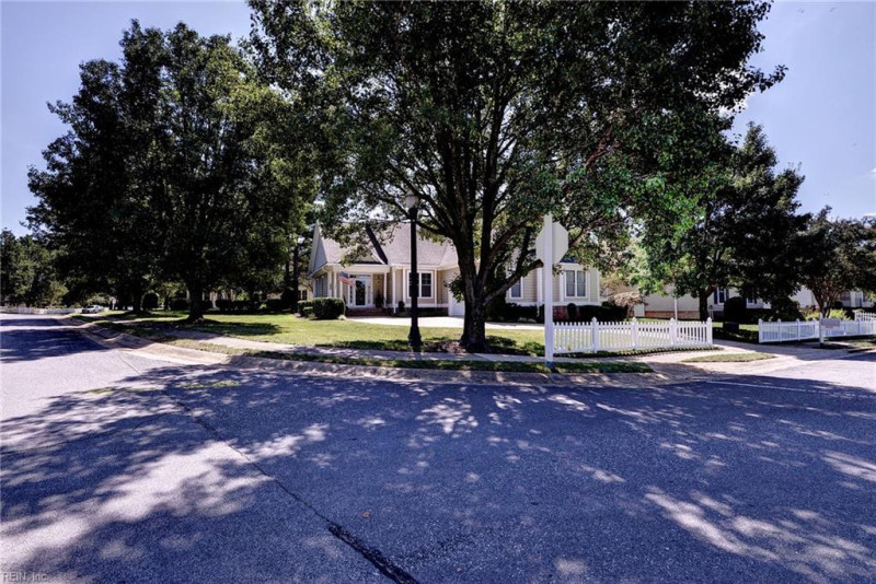 Photo 33 of 45 residential for sale in James City County virginia