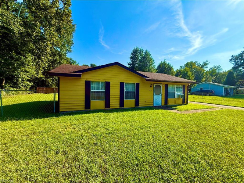 Photo 2 of 6 residential for sale in Suffolk virginia Photo 2 of 6 residential for sale in Suffolk virginia