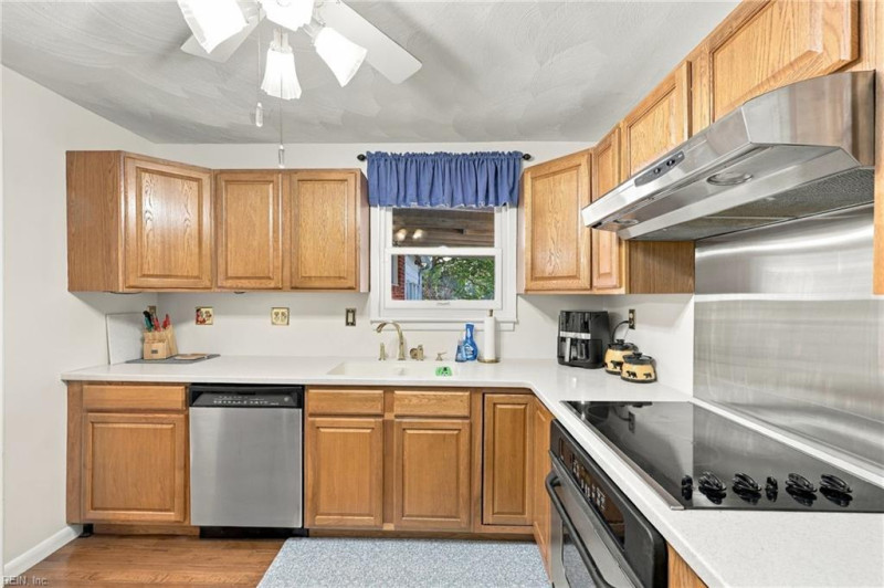 Photo 18 of 49 residential for sale in Norfolk virginia Photo 18 of 49 residential for sale in Norfolk virginia