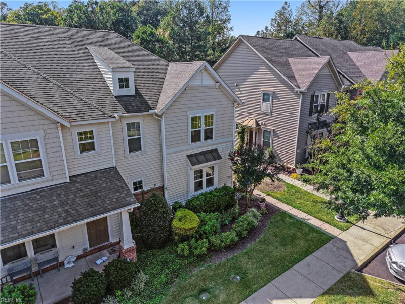 Photo 2 of 49 residential for sale in James City County virginia