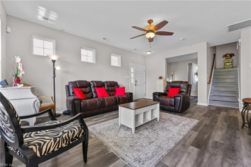 Photo 5 of 49 residential for sale in James City County virginia