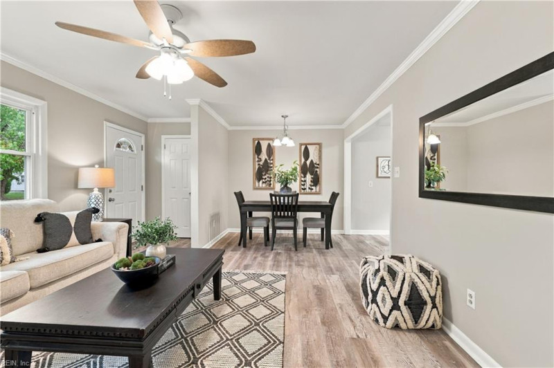 Photo 14 of 44 residential for sale in Hampton virginia