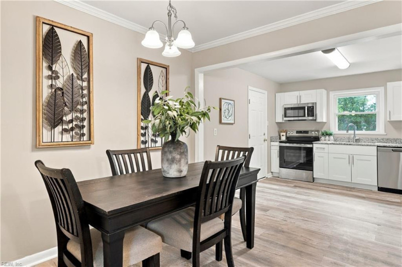 Photo 17 of 44 residential for sale in Hampton virginia