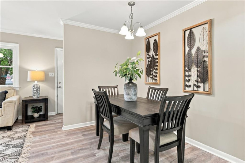Photo 18 of 44 residential for sale in Hampton virginia