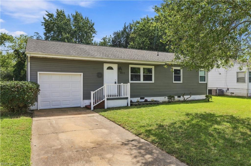 Photo 3 of 44 residential for sale in Hampton virginia