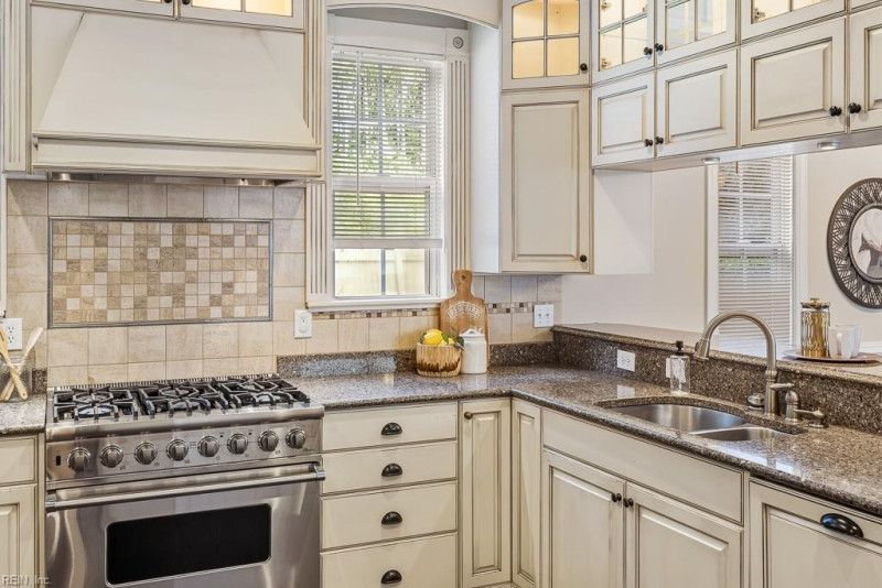 Photo 17 of 38 residential for sale in Chesapeake virginia Photo 17 of 38 residential for sale in Chesapeake virginia