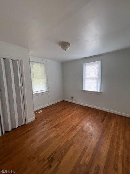 Photo 7 of 15 residential for sale in Portsmouth virginia
