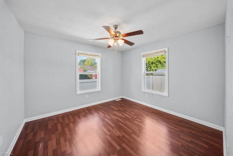 Photo 12 of 26 residential for sale in Hampton virginia