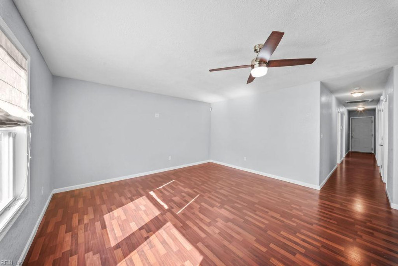 Photo 3 of 26 residential for sale in Hampton virginia