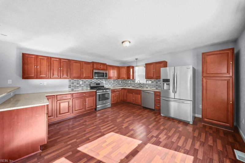 Photo 5 of 26 residential for sale in Hampton virginia