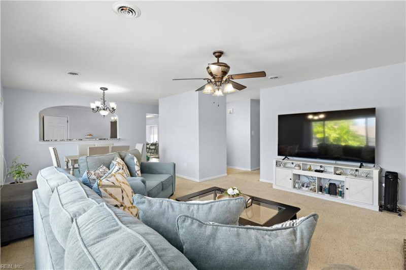Photo 4 of 22 residential for sale in Newport News virginia